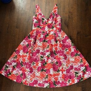 Monique Lhuillier Pink Embroidered Floral Dress A-Line V-Neck